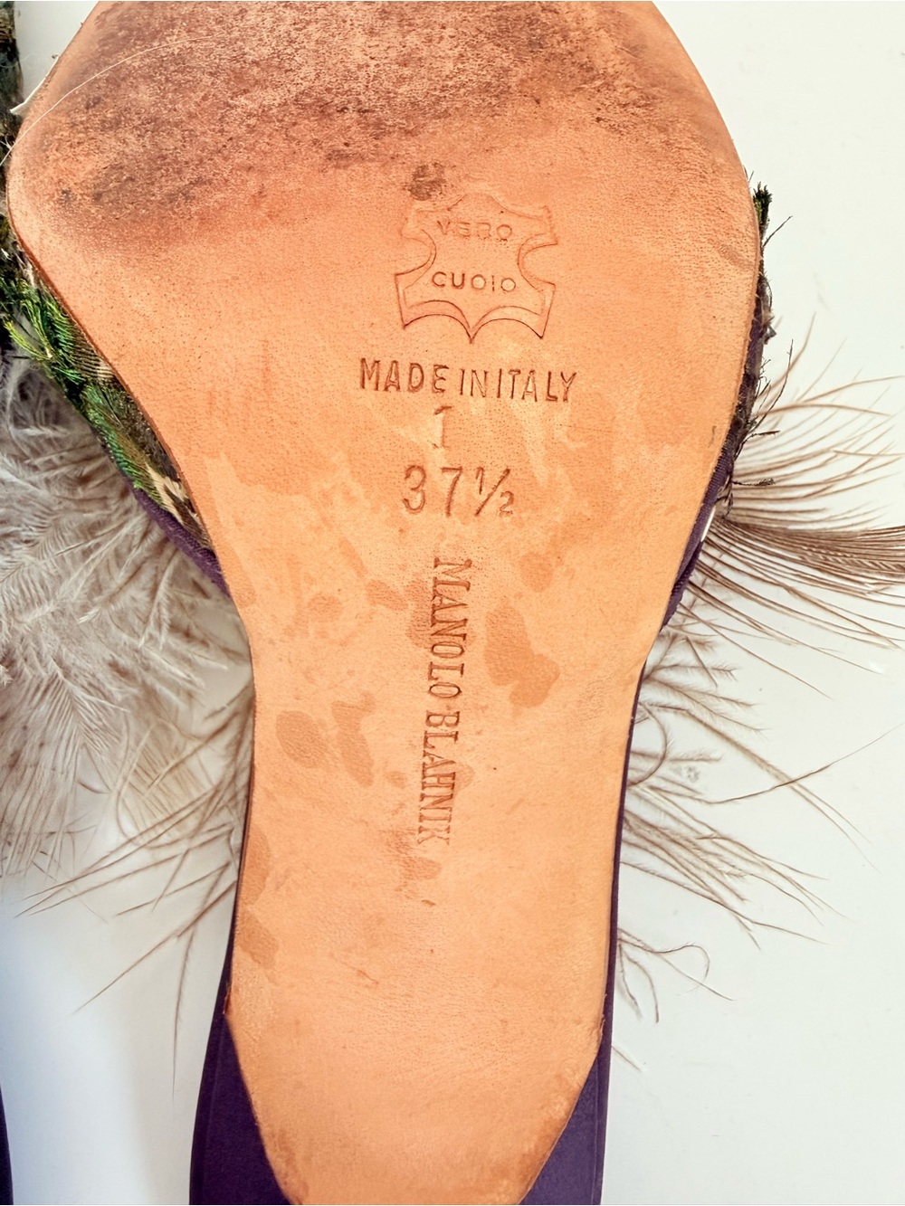Manolo Blahnik AW97 Rare Peacock Feather Mule Heels Purple Archival 37.5 - Picture 7 of 8